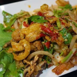 ยำสามกรอบ