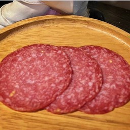 ดรายซาลามี 3 ชิ้น Dried Salami 3pcs.