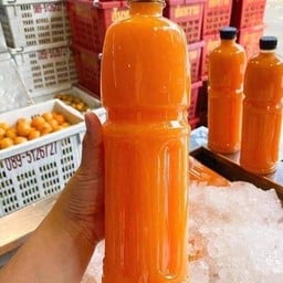 น้ำส้มคั้นสด By ชา’มะนาว ( ตลาดมิ่ง )