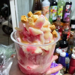 จัั้มบ๊ะน้ำแดง ราดนมข้น