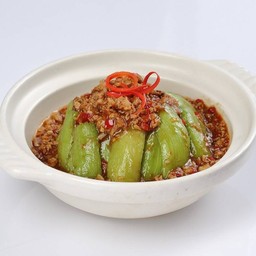 หมูคูโรบูตะสับผัดมะเขือยาวเสฉวนหม้อดิน