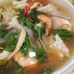 อาหารตามสั่ง เอรี่ คิทเช่น ลุมพินีเพลส พระราม9 - รัชดา อาคาร ดี