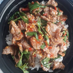 ข้าวกระเพราเนื้อ