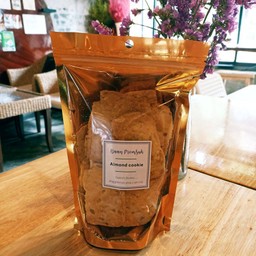 Almond cookies