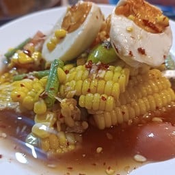 ตำข้าวโพดไข่เค็ม