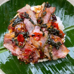 กระเพราเบค่อน