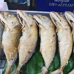 ปลาทูทอดตัวละ