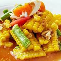 ตำไทยข้าวโพดไข่เค็ม