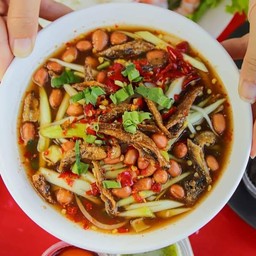 ยำมะม่วงปลากรอบ