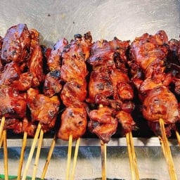 หมูปิ้งสุโขทัย(14:00-18:30น.รับออเดอร์ที่ตลาด)เวลาอื่นตามหมุด