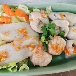 เรือลูกชิ้นรวมลวกจิ้มซีฟู้ด
