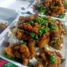 กะเพราสามชั้น