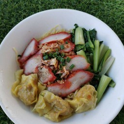 บะหมี่เกี๊ยว หมูแดง