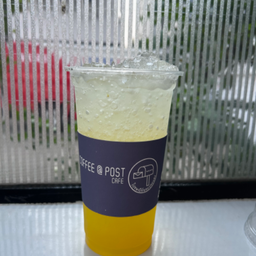 น้ำสับปะรดโซดา