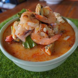 ต้มยำรวมมิตรน้ำข้น น้ำใส