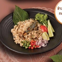 ข้าวผัดปลาทูทรงเครื่อง