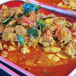 ผัดเผ็ดซี่โครงหมู