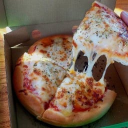 M&M PIZZA  สาขาปั้ม ปตท. สนามบินเครือสหพัฒน์