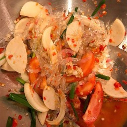 ยำกันเองเลยมั้ยย