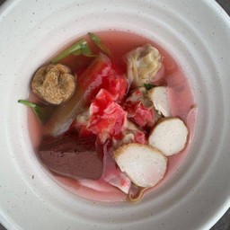 เกี๊ยวหมูยักกเย็นตาโฟ