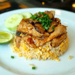 ข้าวผัดหมูซีอิ้ว