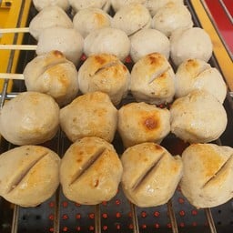 ลูกชิ้นปิ้ง น้ำจิ้มสูตรโบราณ By น้องกูเกิ้ล