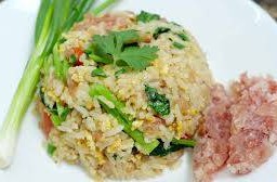 ขัาวผัดแหนม