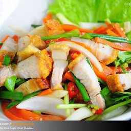 [อร่อยซ่ากับโค้ก] ข้าวหมูกรอบลุยสวน +  โค้ก ออริจินัล (ขวด) 