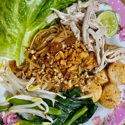 ก๋วยเตี๋ยวแห้งไก่ฉีก