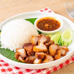 ข้าวหน้าสามชั้นจิ้มแจ่ว