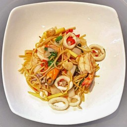 สปาเก็ตตี้ ผัดขี้เมาทะเล