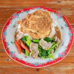 ข้าวราดผัดคะน้า