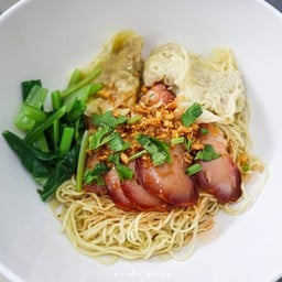 บะหมี่+หมูแดง+เกี๊ยวหมู