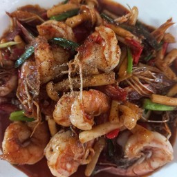 ข้าวผัดปลาหมึก