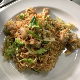 มาม่าผัดหมู