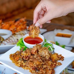 ปูนิ่มทอดกระเทียม