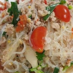 ยำวุ้นเส้นไก่
