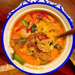 แกงเผ็ดเป็ดย่าง