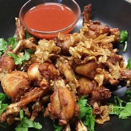 กบทอดกระเทียม