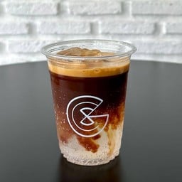 กาแฟเย็นใส่โทนิค