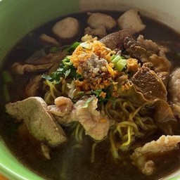 ก๋วยเตี๋ยวเรือหมูน้ำตก