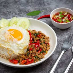 ข้าวกระเพราหมูสับ+ไข่ดาว