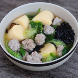 แกงจืดเต้าหู้สาหร่าย
