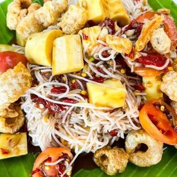 ตำซั่วกากหมูน้ำปลาร้าใส่หน่อไม้