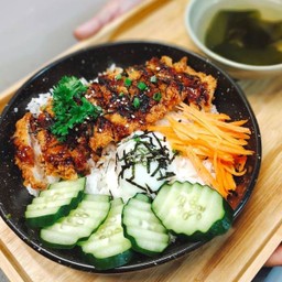 ข้าวหน้าหมูคัสสึด้งไข่ออนเซ็น