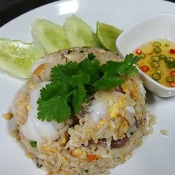 ข้าวผัดทะเล