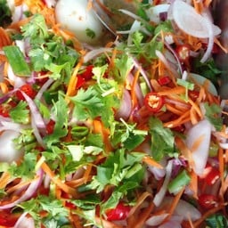 ยำไข่ต้ม