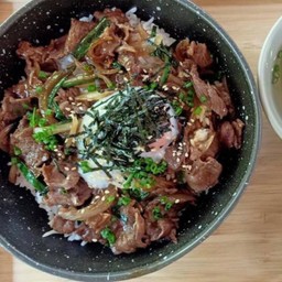 ข้าวหน้าเนื้อเทอริยากิไข่ออนเซ็น