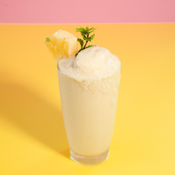 สับปะรดปั่นนมสด pine apple milk smoothie