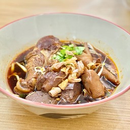 เกาเหลาไก่ตุ๋นต้มยำ